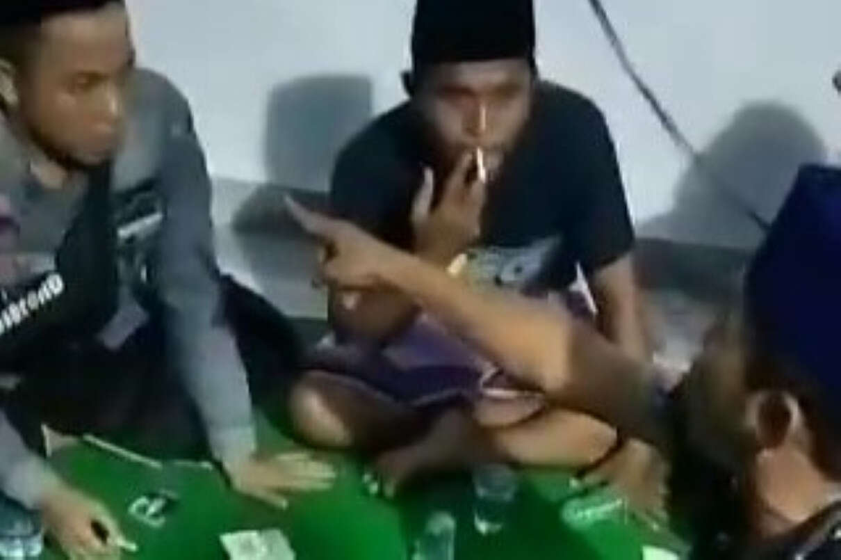 Viral Video Kericuhan Menjelang Pencoblosan di Sampang, Diduga Karena Ini