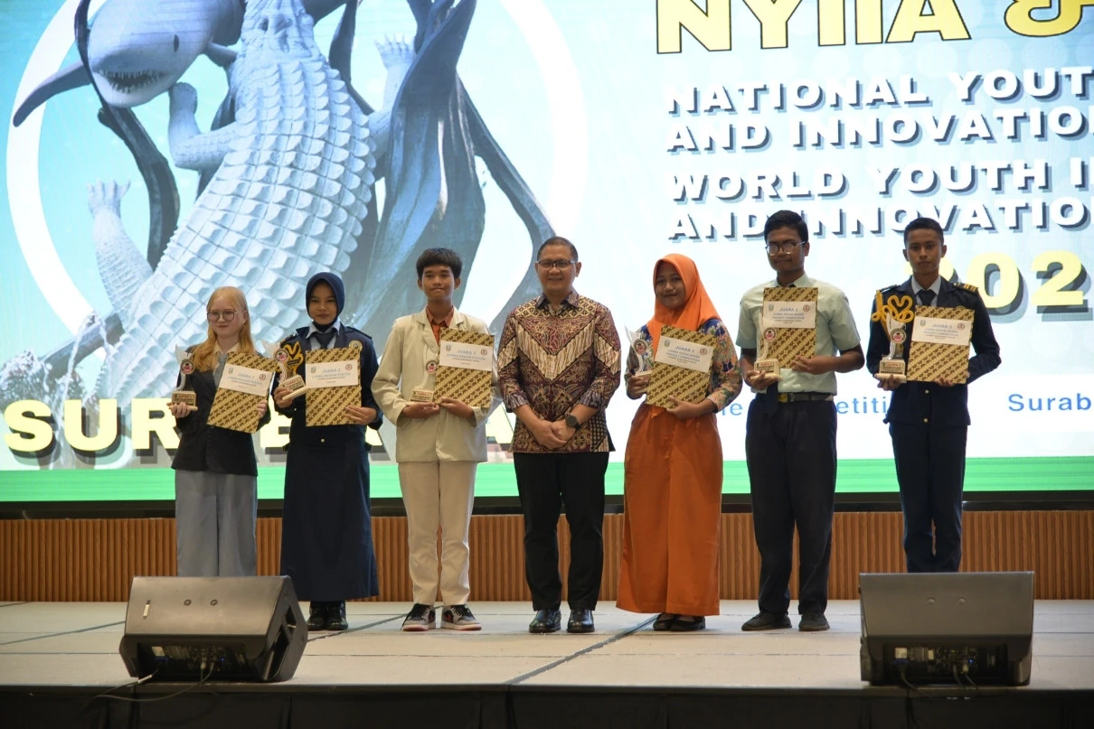 WYIIA & NYIIA 2025 di Surabaya Jadi Unjuk Kreativitas Pelajar Muda Dunia
