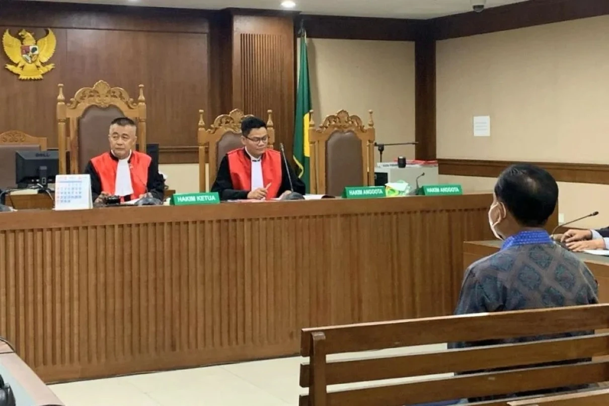 Rudi Suparmono Didakwa Terima Rp21,85 Miliar Saat Jabat Ketua PN Surabaya & Jakarta