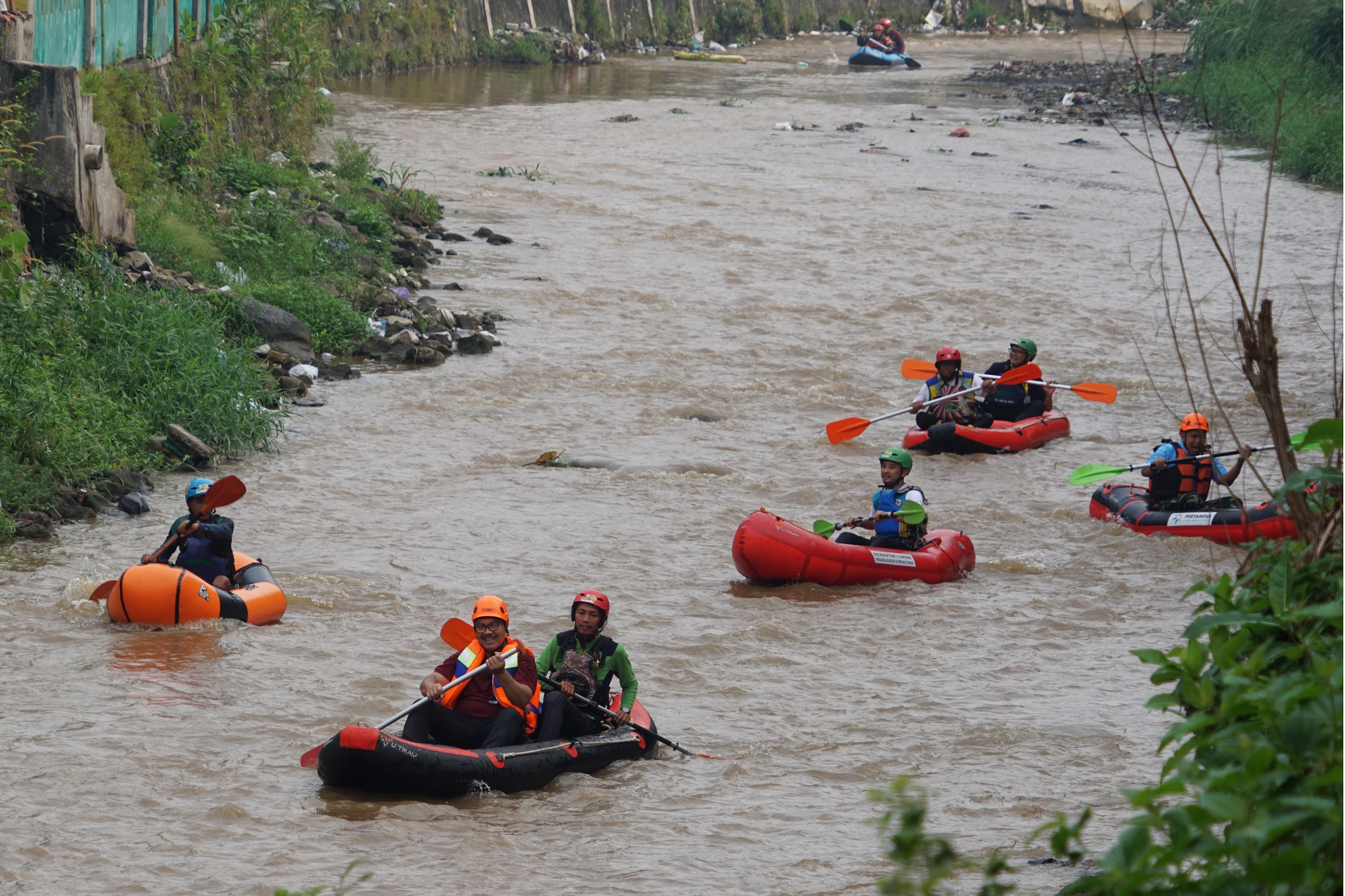 Potensi Wisata Arung Jeram Kali Code Terganjal Masalah Sampah dan Hunian Ilegal