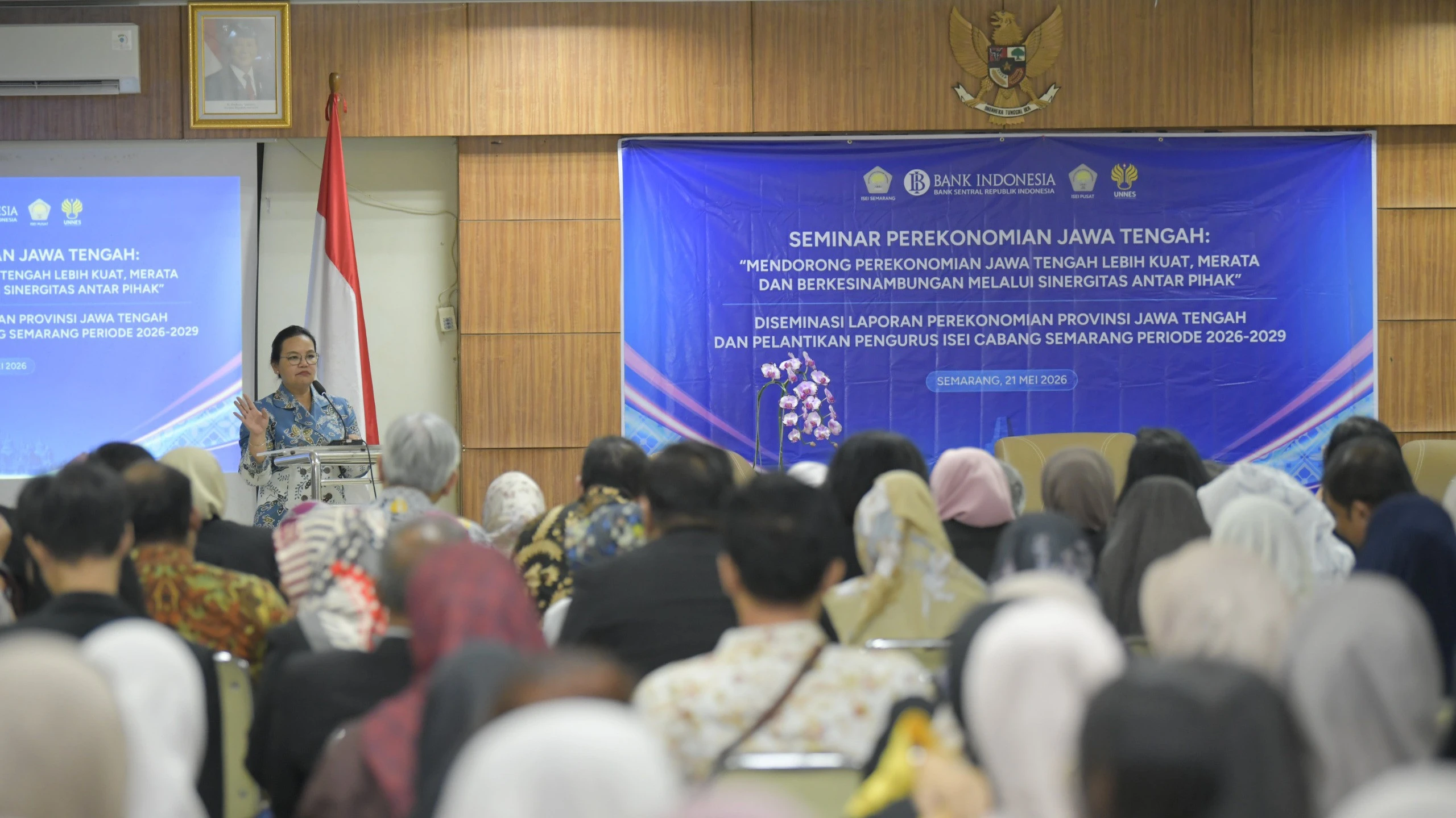 Hadiri Pelantikan ISEI, Agustina Gaungkan Program 'Waras Ekonomi'