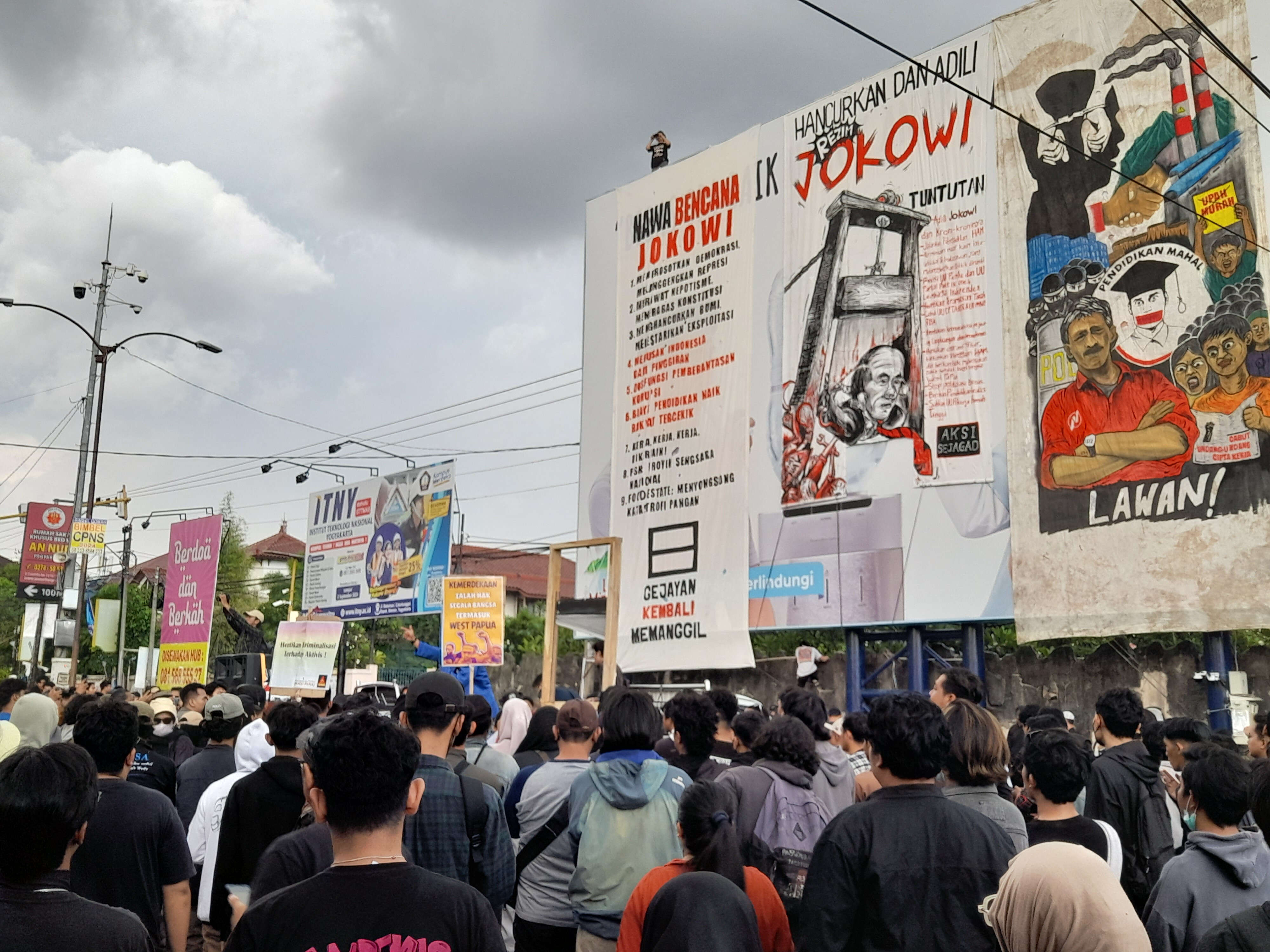 Demo Besar-besaran di Gejayan, Jagad Minta Jokowi Hentikan Politik Dinasti