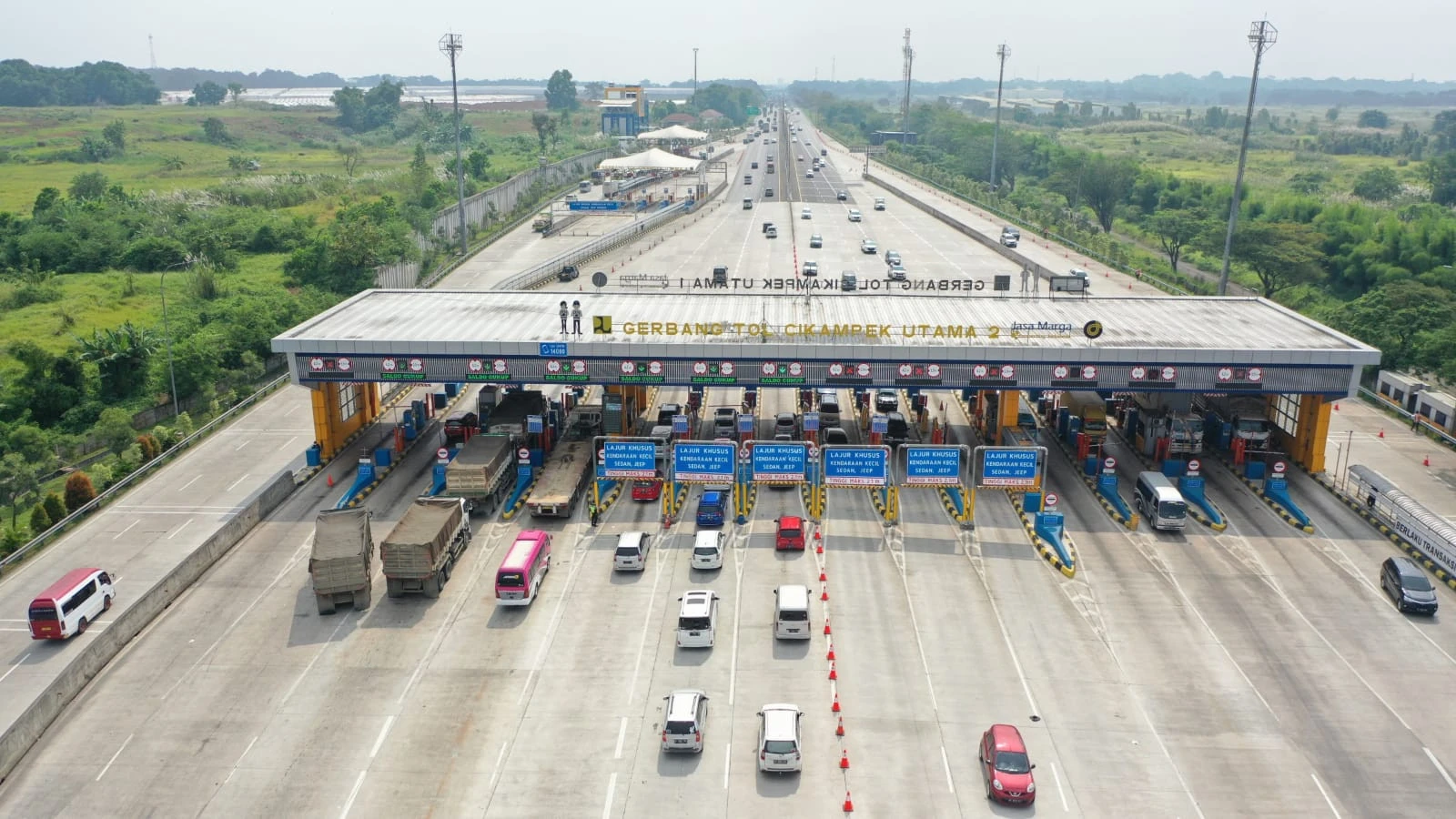 Gegara Google Maps, Bule asal Georgia Nyasar Masuk Tol Pasteur Pakai Motor