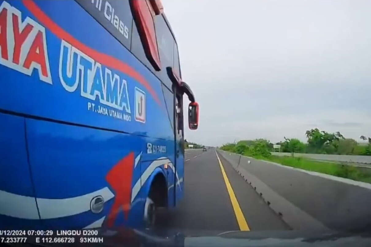 Viral Bus Serempet Mobil di Tol Tandes, Kasus Berakhir Damai