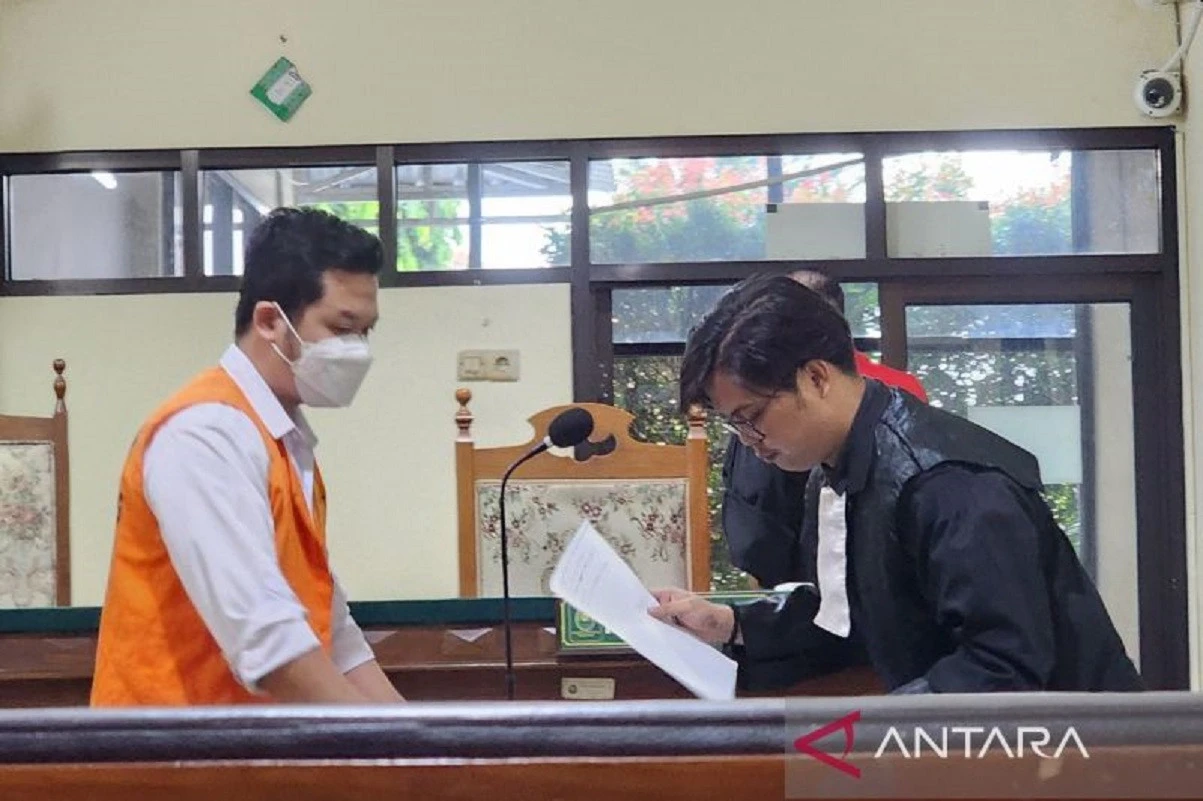 Kasus Polisi Bunuh Bayi di Semarang: Brigadir Ade Dituntut 14 Tahun Penjara