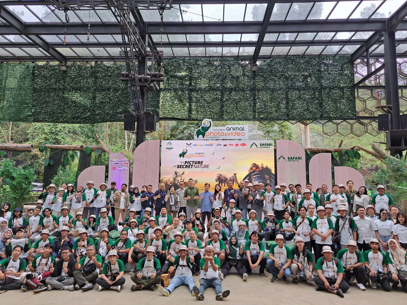 Menjelajahi The Picture of Secret Nature, Roadshow IAPVC 2025 di Taman Safari Bogor