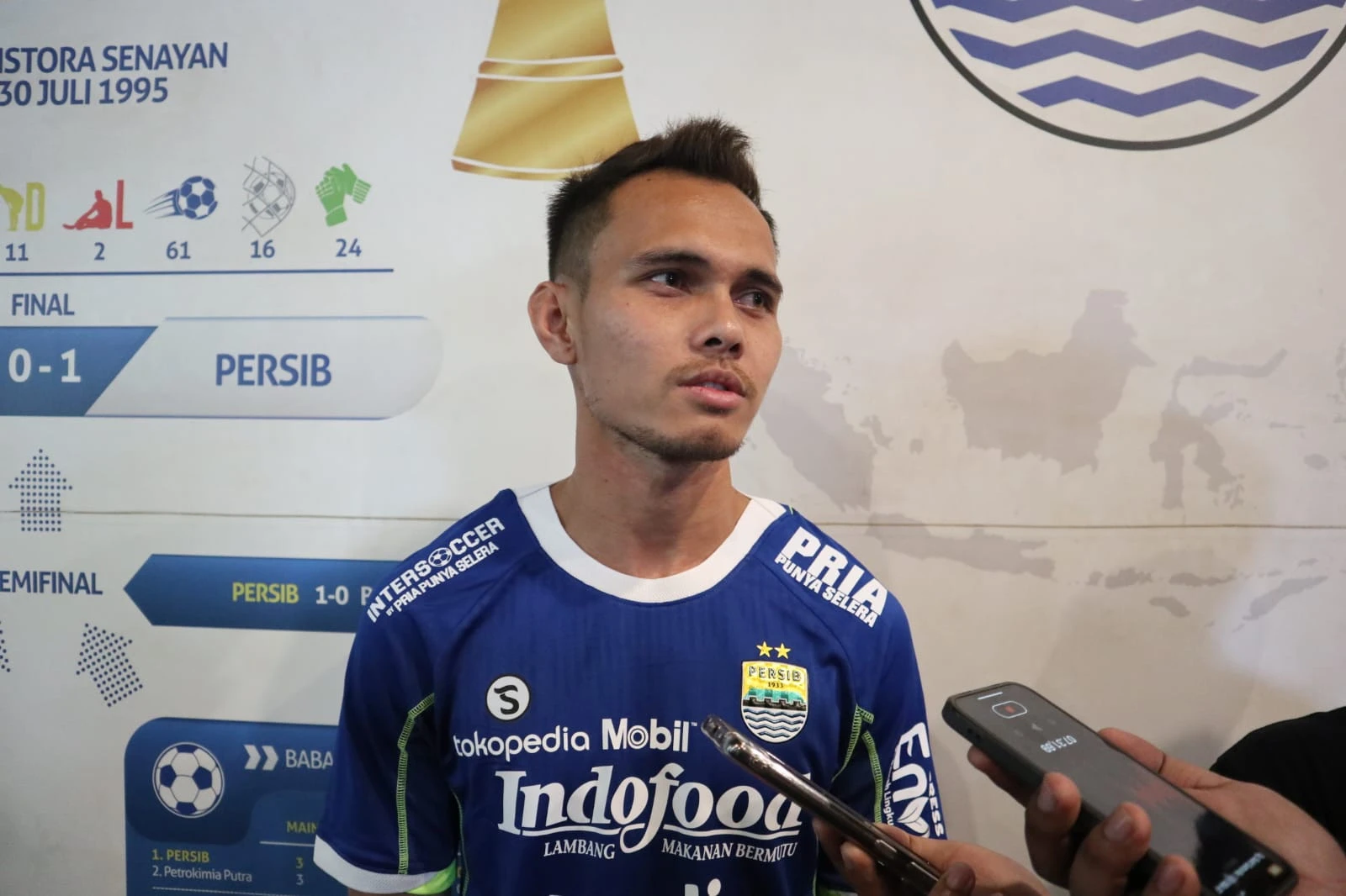 Persib Resmi Lepas Dua Bek Sekaligus, Rezaldi Hehanussa dan Zalnando