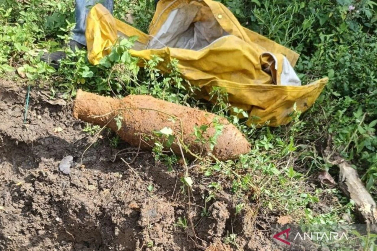 Niat Membangun Rumah, Warga Garut Temukan Mortir Sisa Zaman Penjajahan