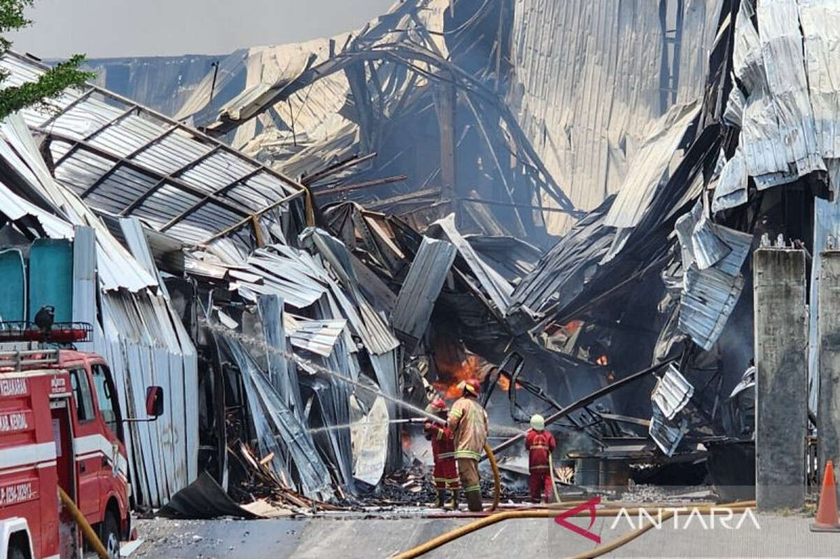 Kebakaran Besar di Kawasan Industri Kendal, Pabrik Mainan Hangus