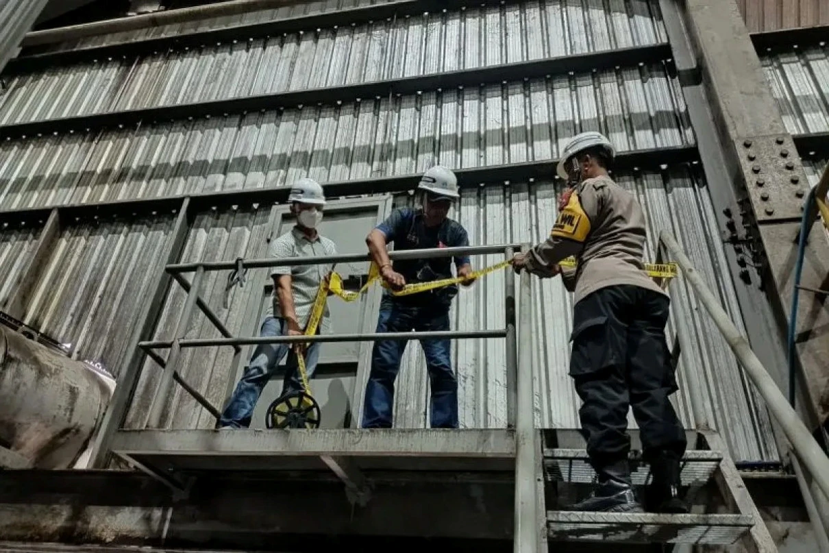 Kecelakaan Kerja di Pabrik Gula Lamongan, Teknisi Tewas Jatuh Seusai Tersiram Cairan Panas