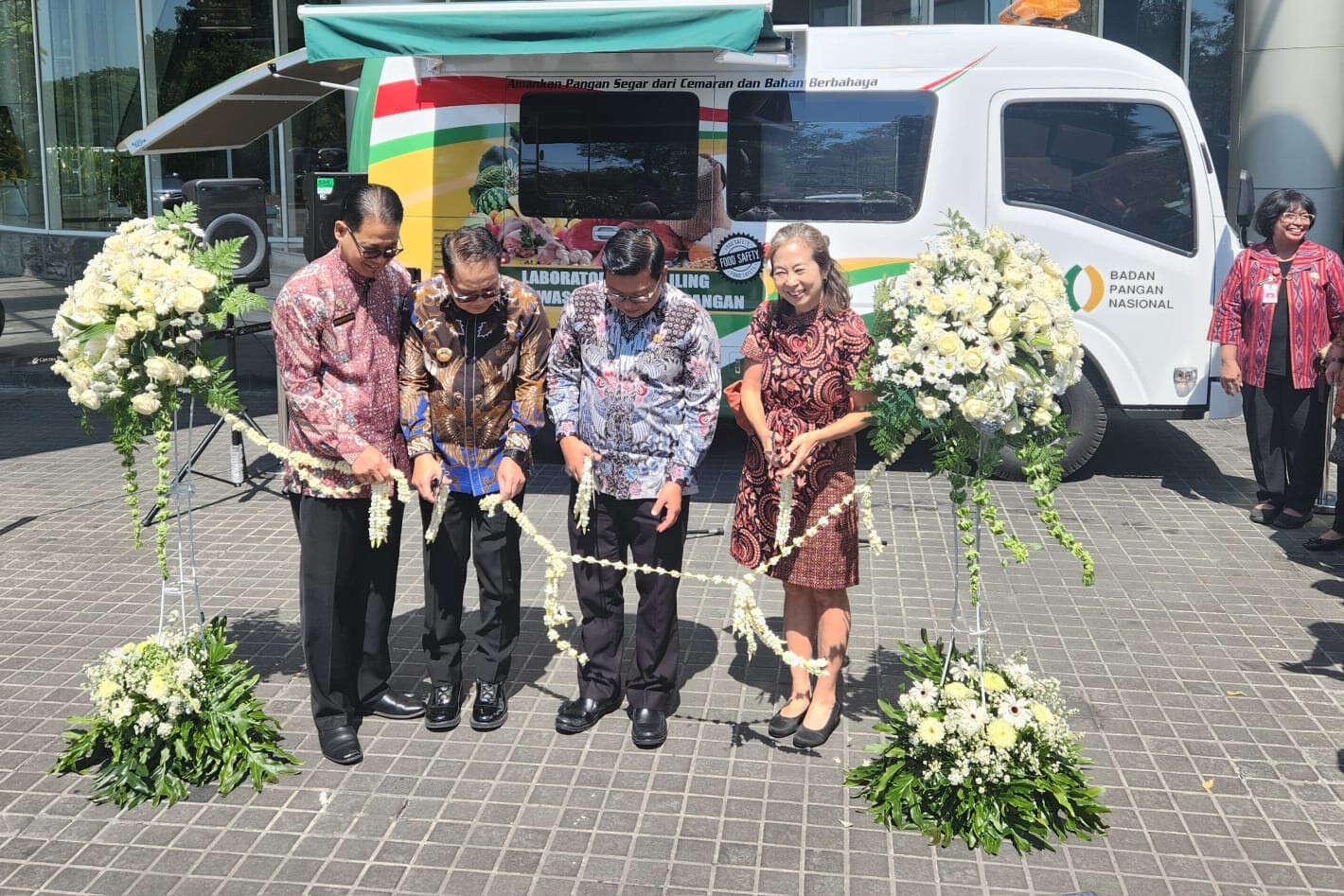 Jaga Kualitas Pangan Segar, Bapanas Serahkan Mobil Lab keliling untuk Sejumlah Daerah