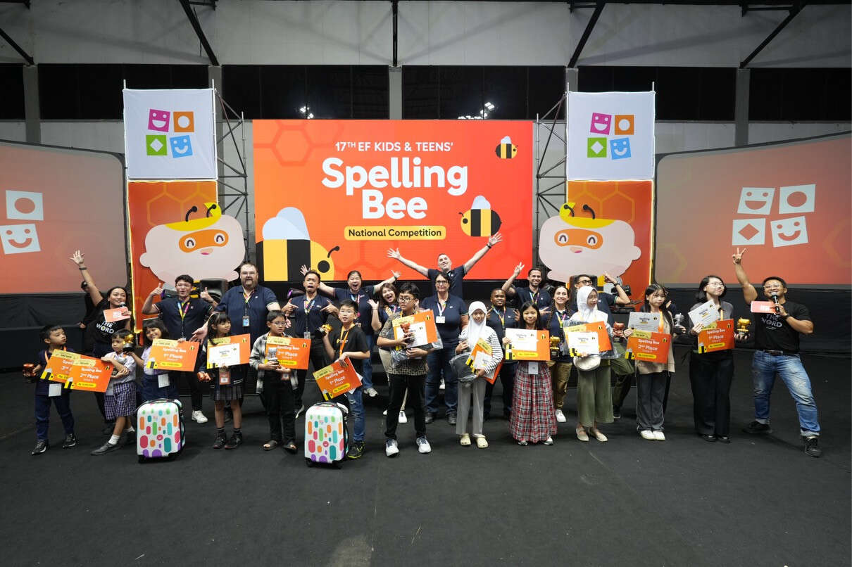 12 Siswa Jadi Juara Sisihkan 900 Finalis dalam Kompetisi Nasional Spelling Bee ke-17