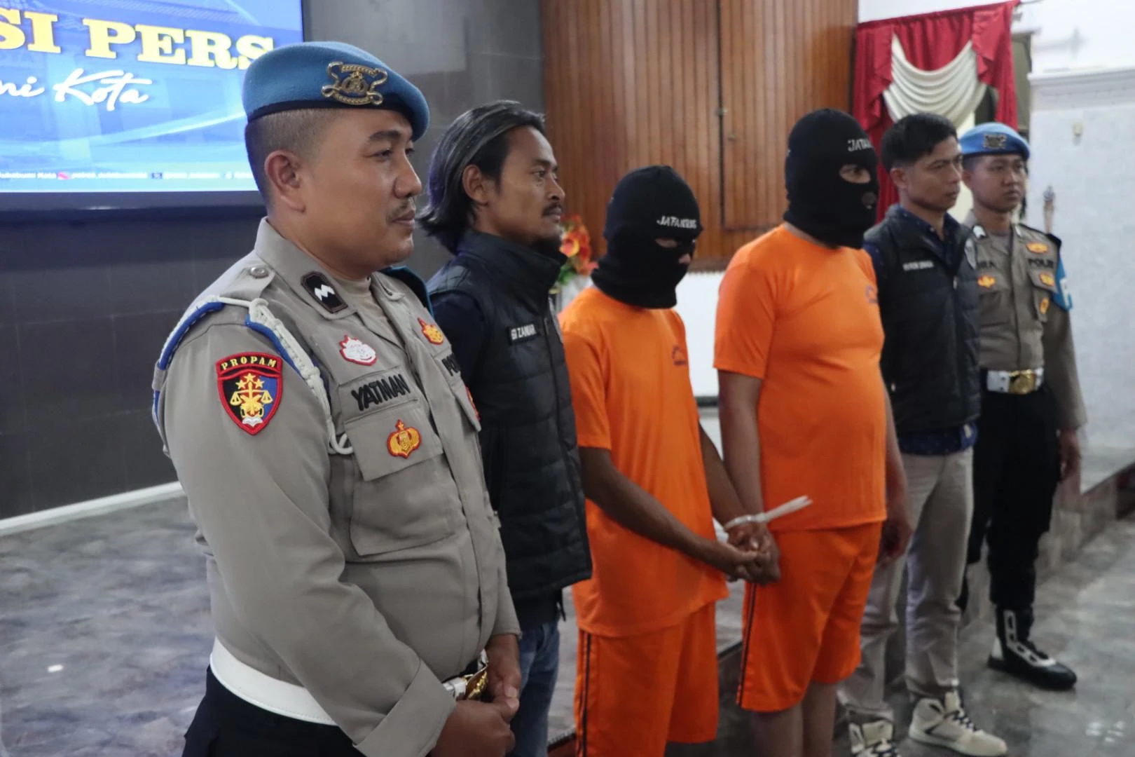 Polisi Tangkap Pelaku Penyiraman Air Keras ke Ibu dan Anak di Sukabumi, Motifnya Asmara