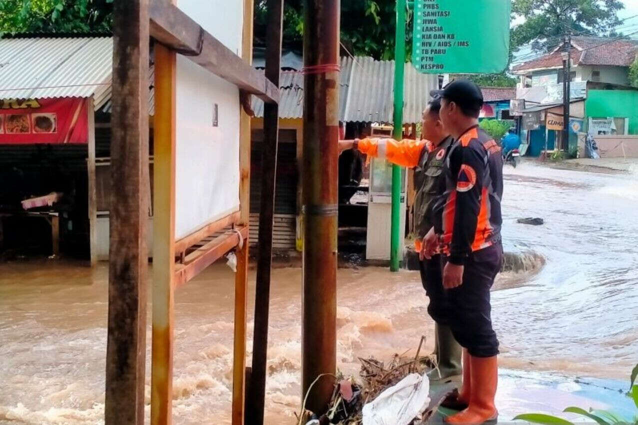 1 Warga Tewas dan 7 Hilang Akibat Banjir-Longsor di Kabupaten Sukabumi