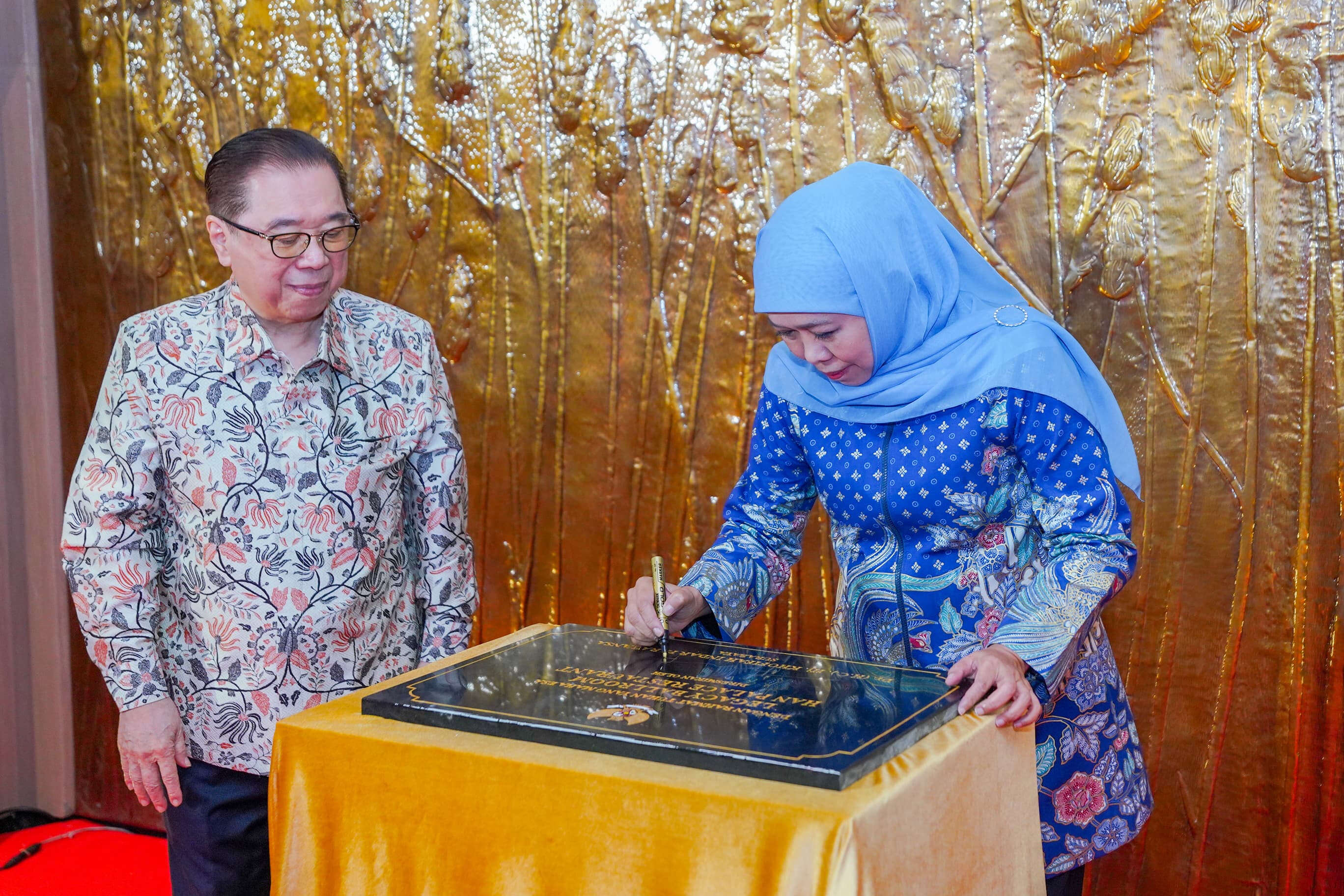 Resmikan Legacy Ballroom, Khofifah Dorong Peningkatan Daya Saing MICE di Jawa Timur