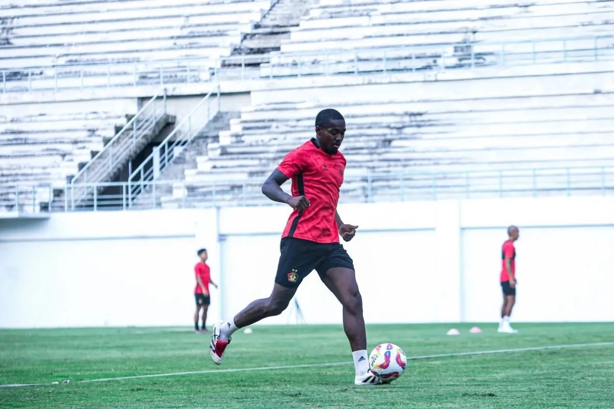 Striker Prancis Tajam Ini Resmi Gabung Persik Kediri, Cetak 27 Gol Musim Lalu!
