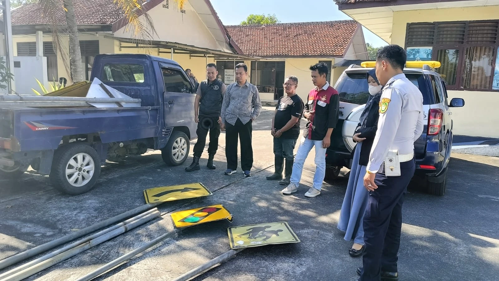 Maling Besi Rambu Lalu Lintas di Bantul Tertangkap Basah