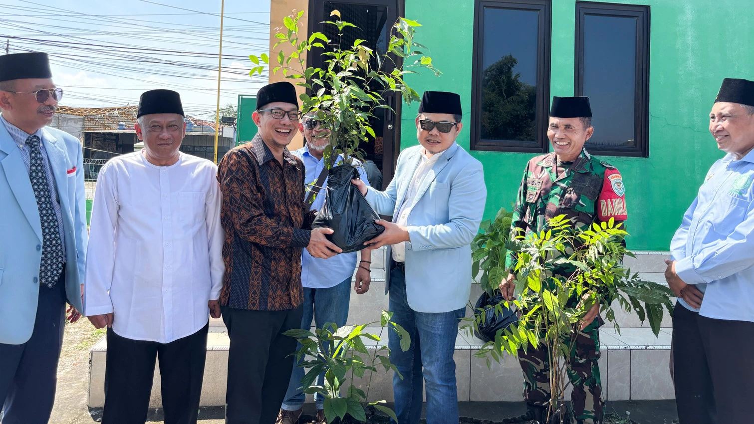 Gerakan Penghijauan 5 Ribu Pohon Jadi Kado Istimewa Pelantikan BKPRMI Purwakarta