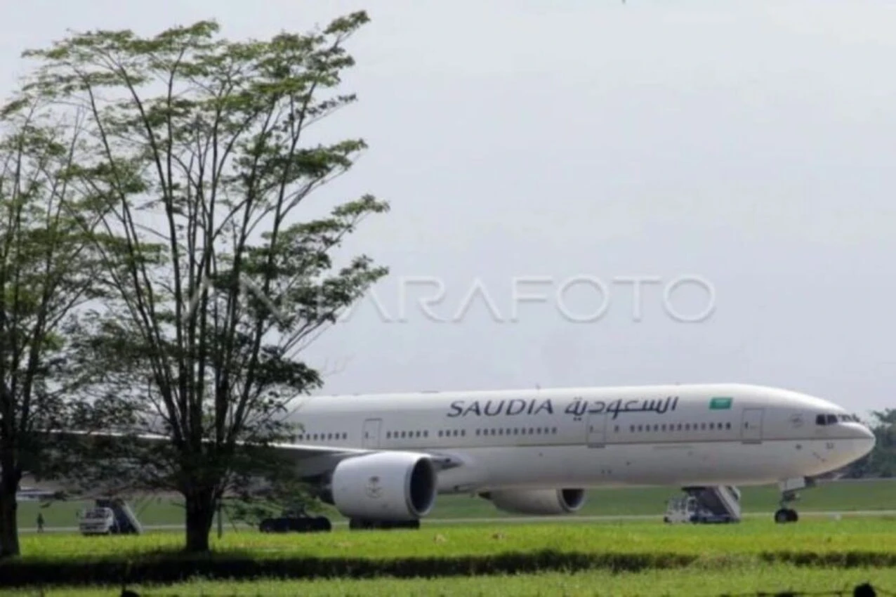 Walah! Pesawat Saudi Airlines yang Mengangkut Jemaah Haji Asal Depok Diancam Bom