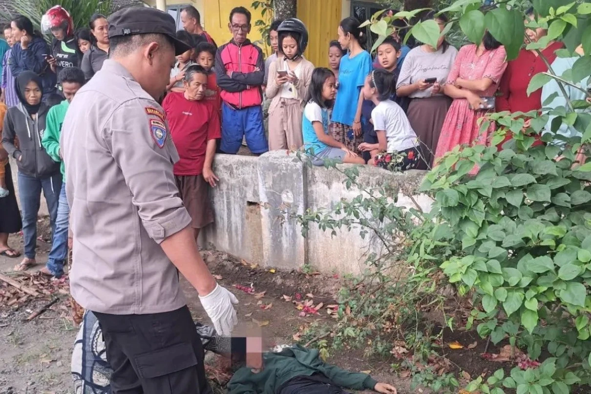 Geger! Mayat Perempuan Bertato Ditemukan di Pinggir Jalan Blitar