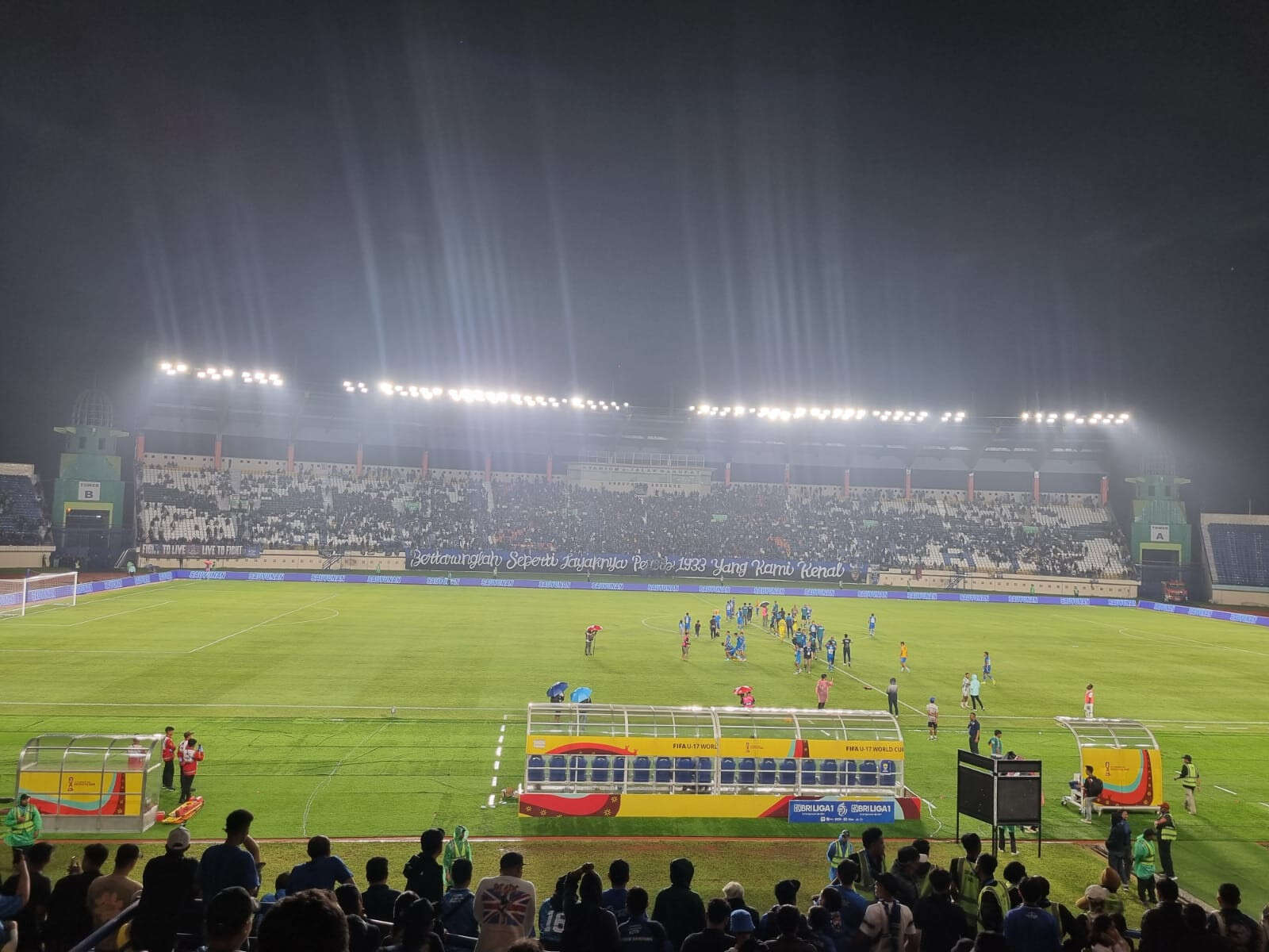 Imbas Ricuh di Stadion Si Jalak Harupat, Venue Big Match Persib vs Persija Terancam Pindah