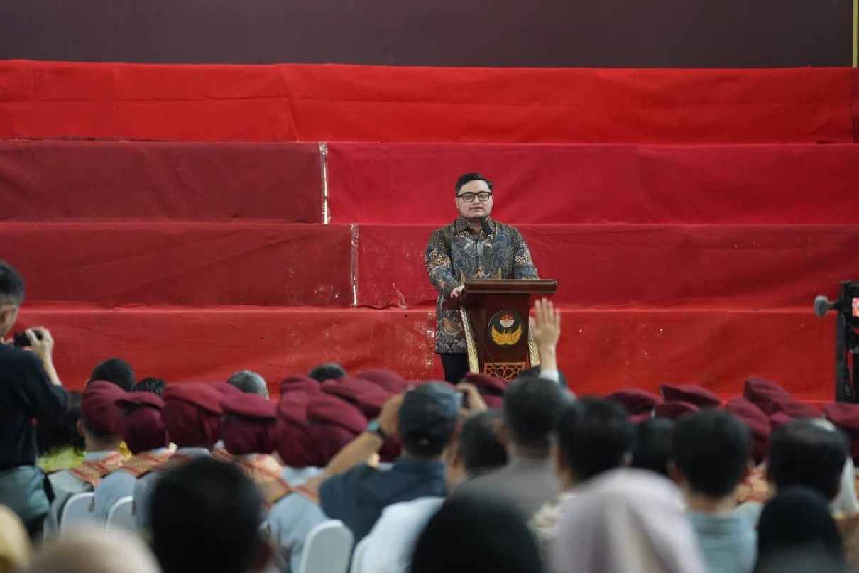 Mas Dhito Bangga, Passing Grade SMA Boarding School Kediri Tembus 73 Persen