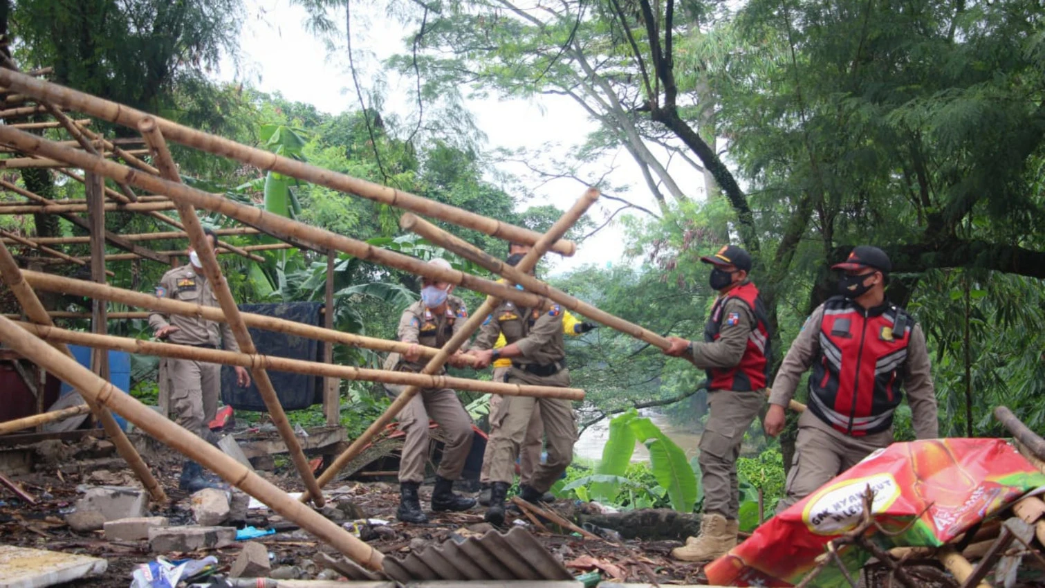 Penataan Puncak Bogor Berlanjut, 130 Lapak PKL di Pasar Cisarua Dibongkar