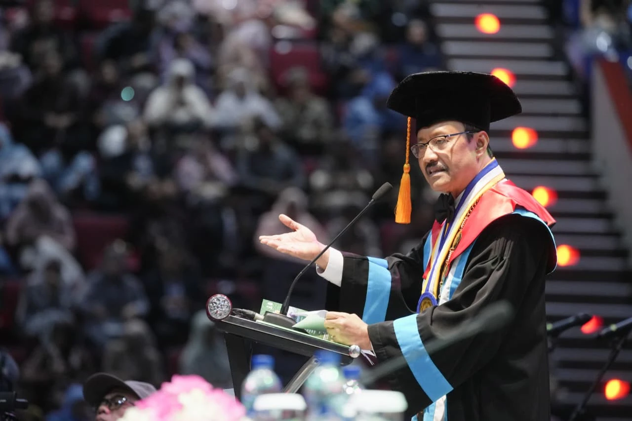 Poltekesos Bandung Cetak 430 Wisudawan, Mensos Gus Ipul Sampaikan 3 Pesan Penting