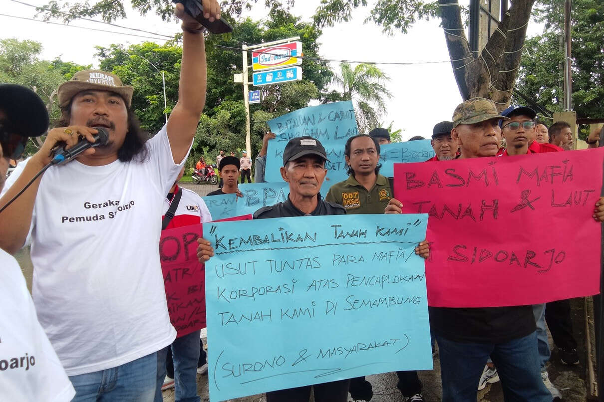 Massa di Sidoarjo Tuntut Kejelasan HGB Laut, Dinilai Rugikan Nelayan