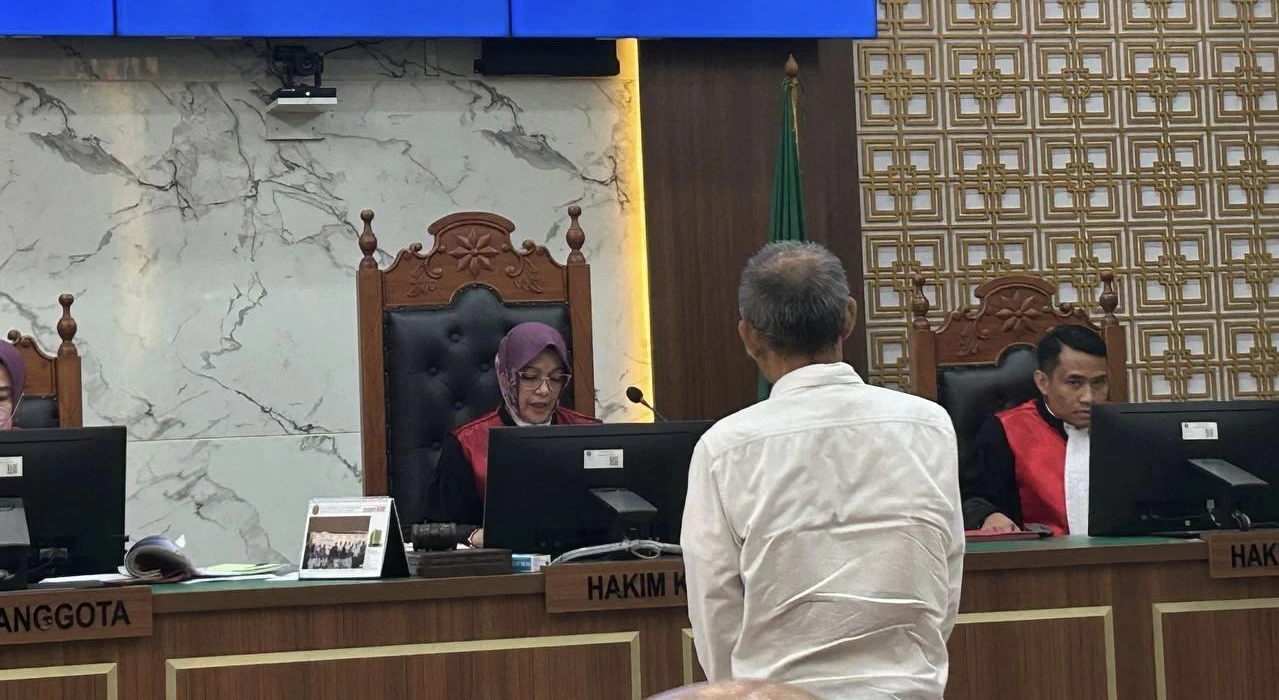 Pengelola TPS Liar Limo Depok Divonis 5 Tahun Bui dan Denda Rp3 Miliar