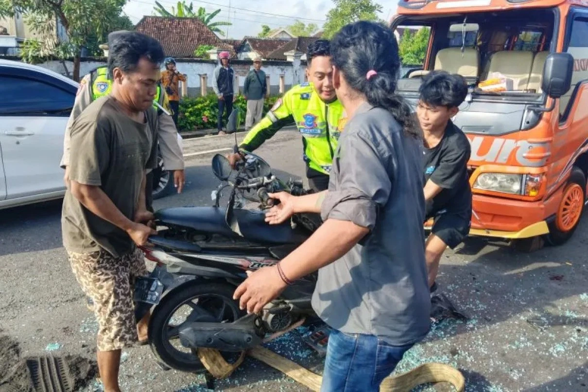 Kecelakaan Maut di Jalan Raya Bojonegoro–Babat, Pelajar SMP Tewas