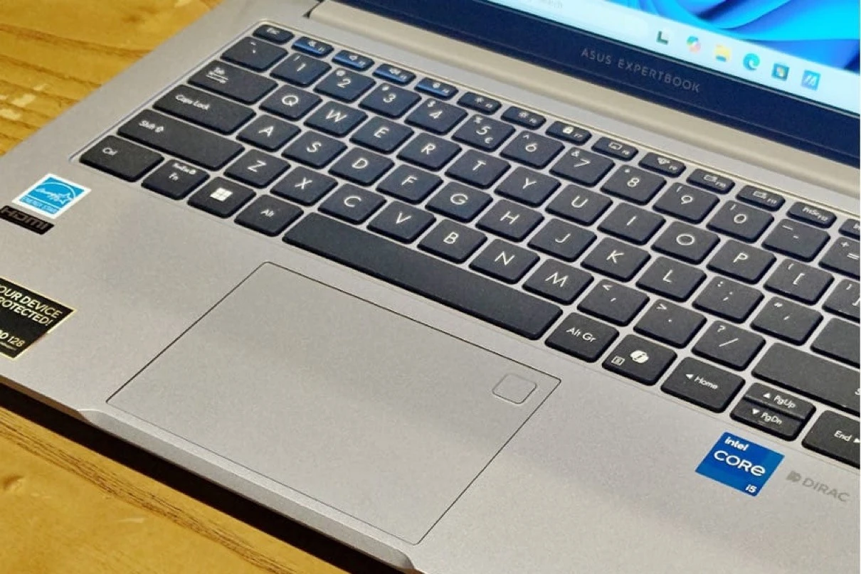 ExpertBook P5 P5405, Laptop Bisnis dengan Performa AI & Baterai Tahan 21 Jam