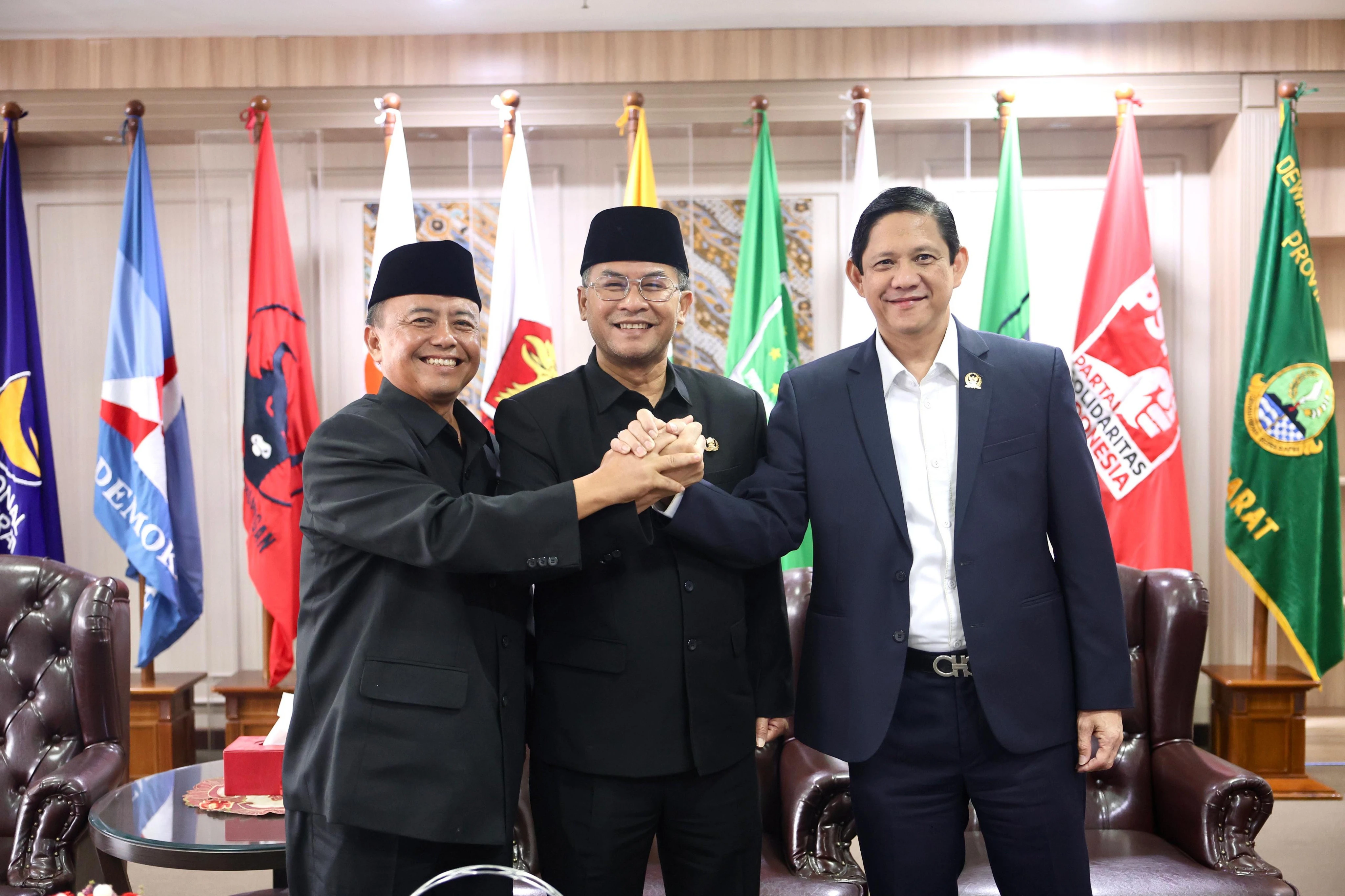 Momen Erwan dan Herman Bertemu di DPRD Jabar Seusai Konflik Panas