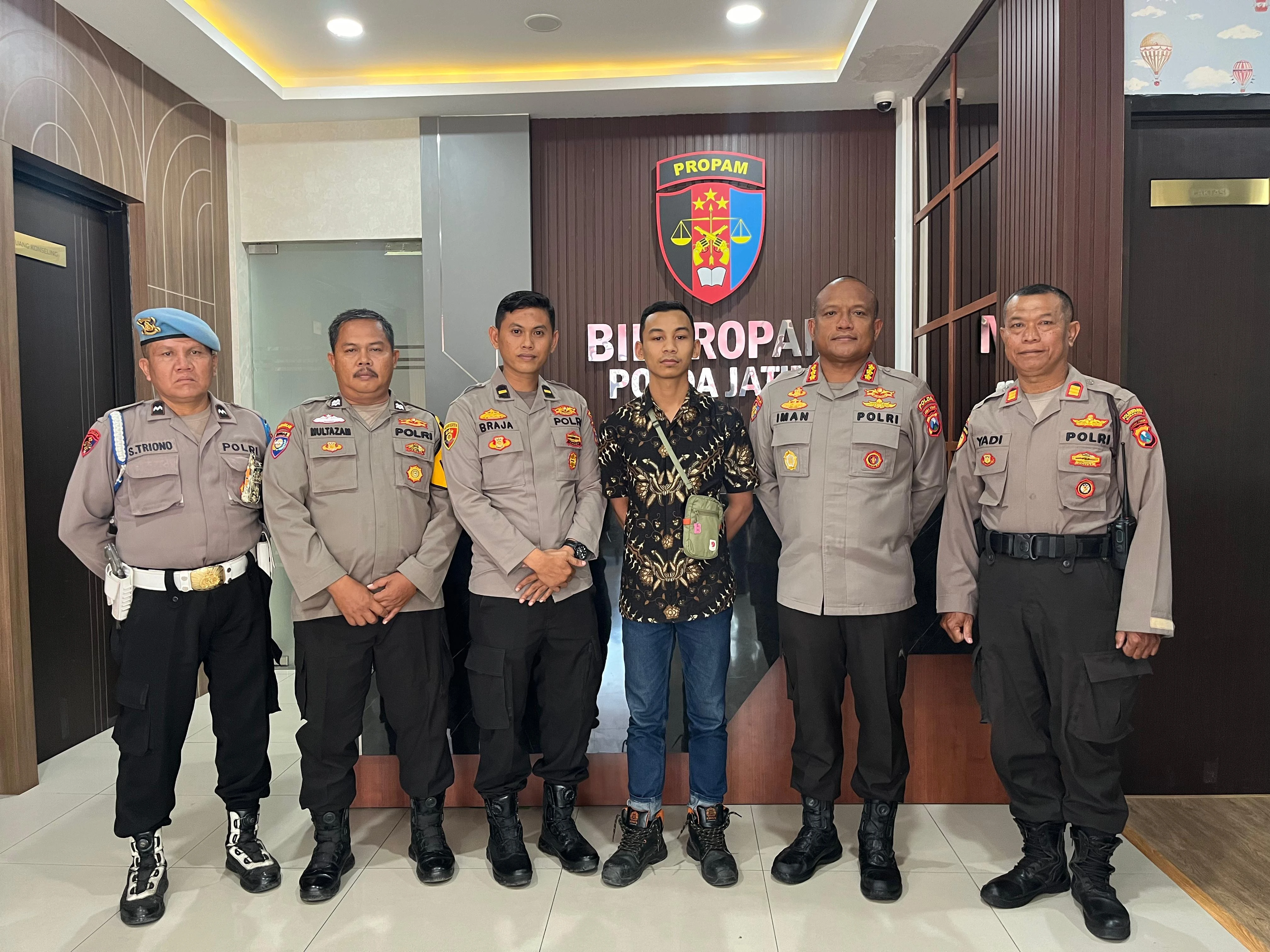 Polda Jatim Turun Tangan Selidiki Polwan Viral Berhentikan Pria Saat Makan, Ternyata