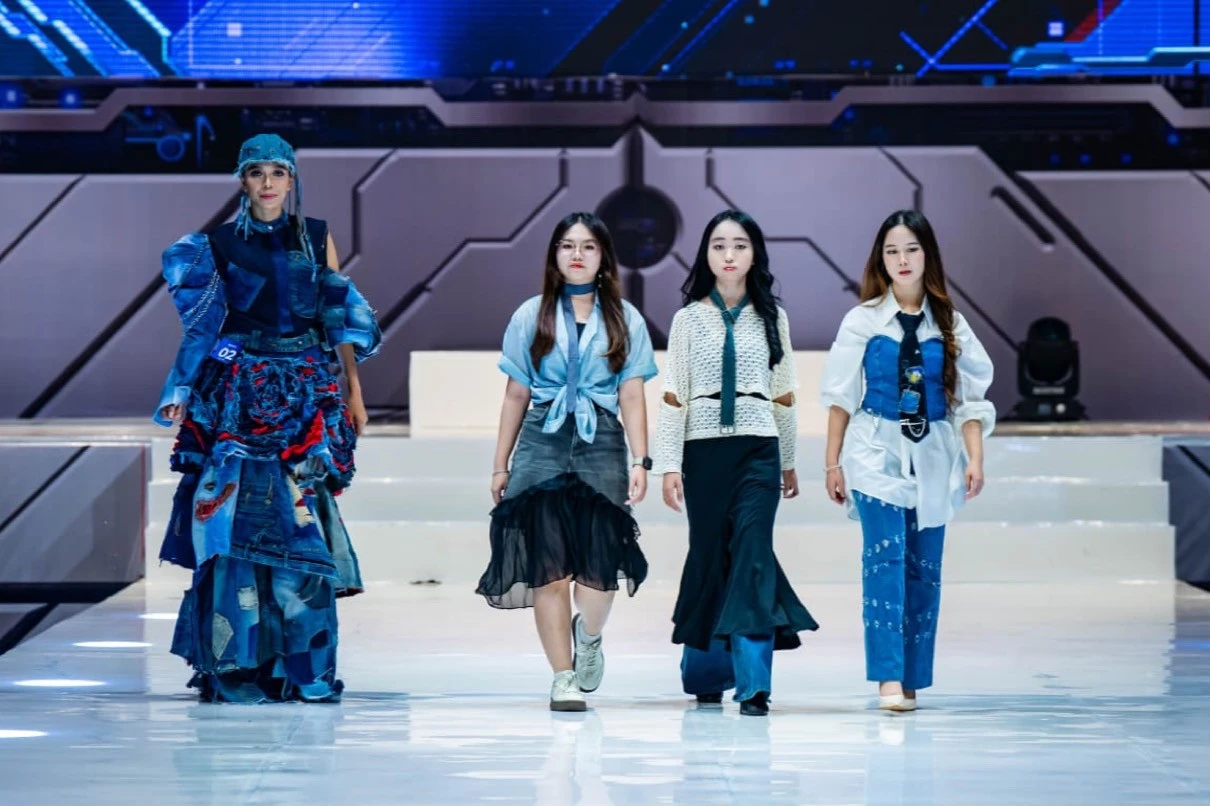 Mahasiswa Ubaya Unjuk Kreativitas, Sabet Juara di Asian Student Fashion Week 2026