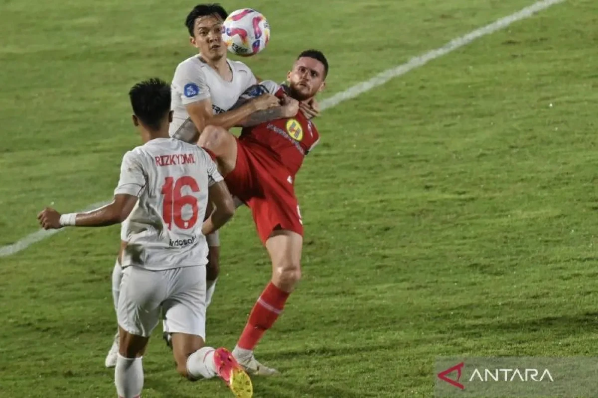 Enam Klub Berjuang Terhindar dari Zona Degradasi Liga 1, Memanas