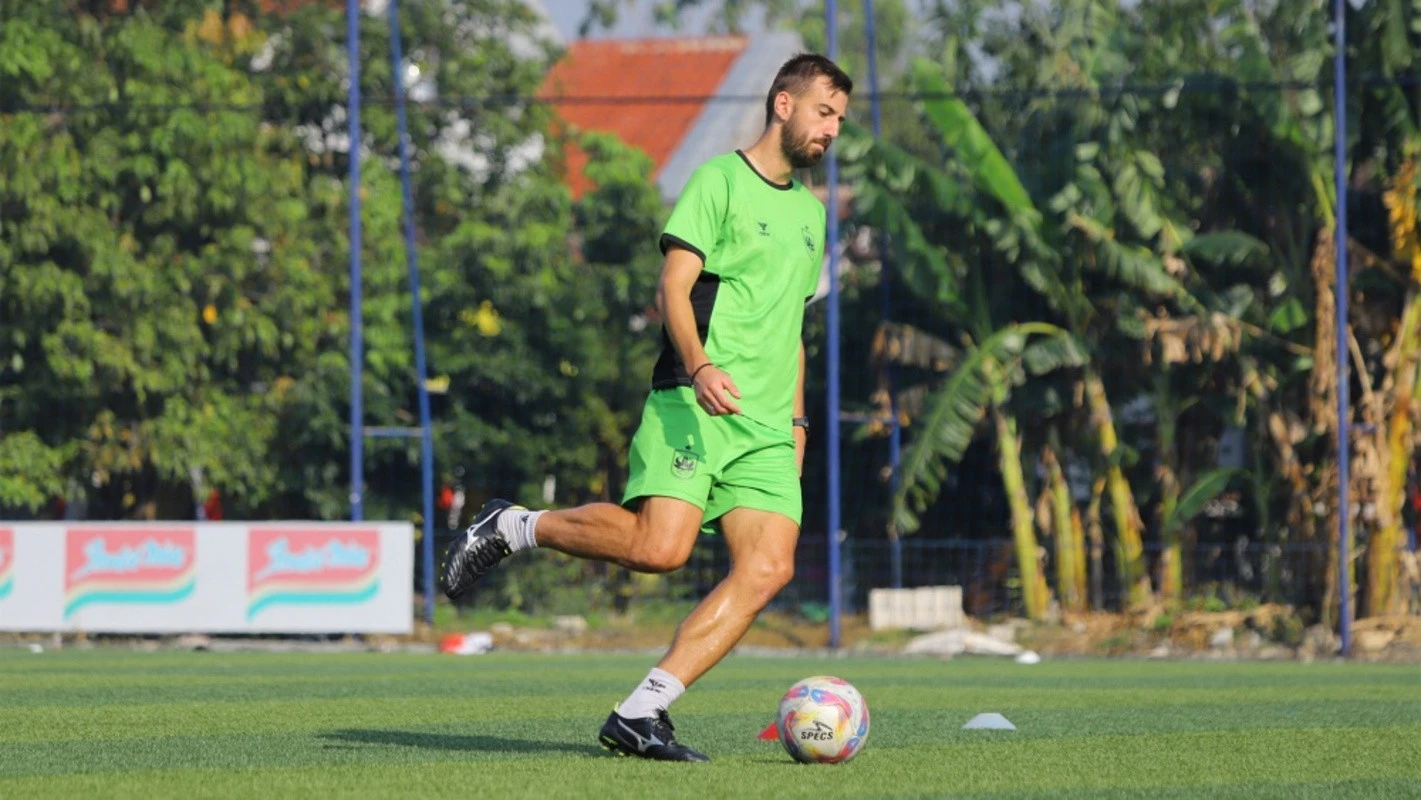 PSIS Semarang Datangkan Bek Asal Montenegro, Siapa Dia?
