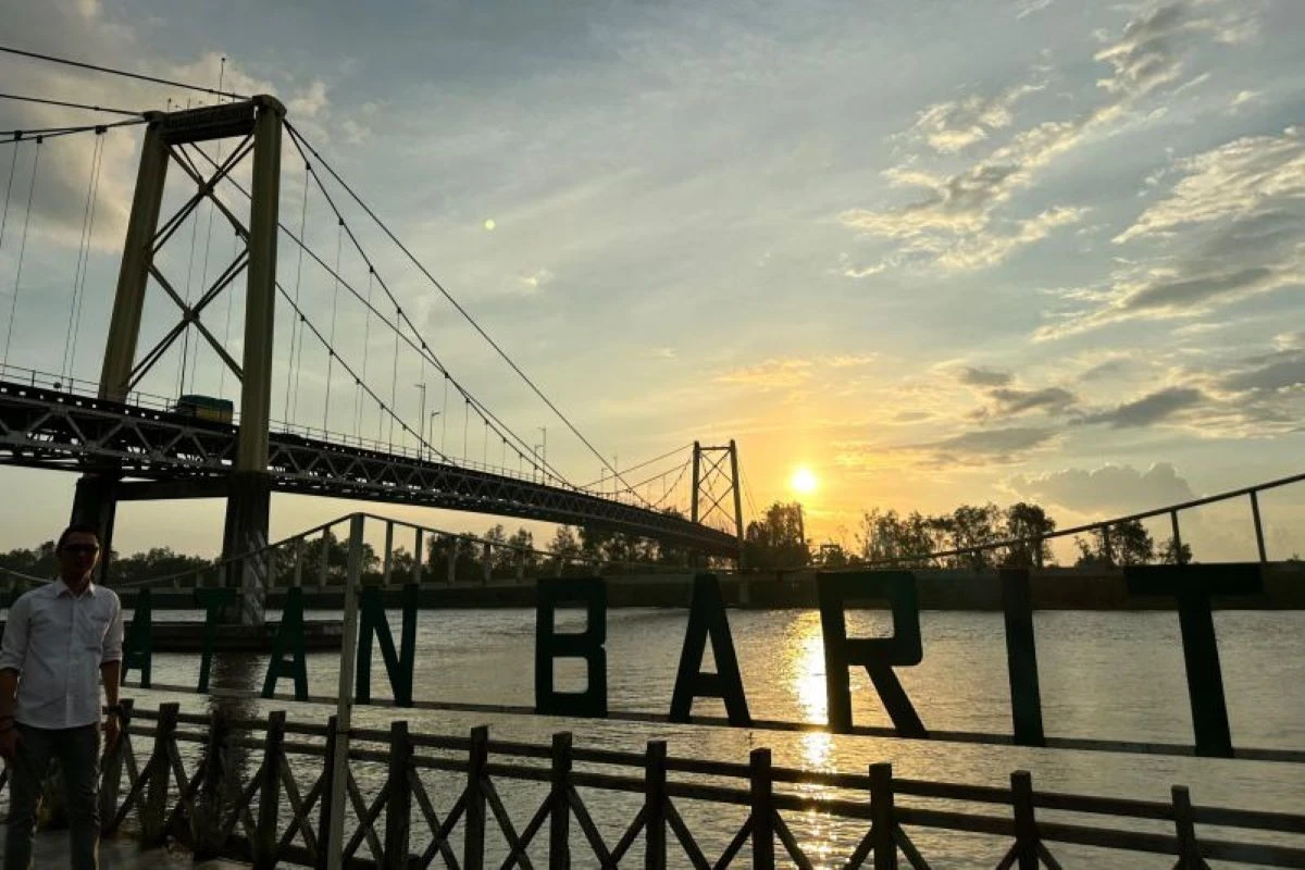 Destinasi Wisata Bawah Jembatan Barito Sudah Selesai Dibangun
