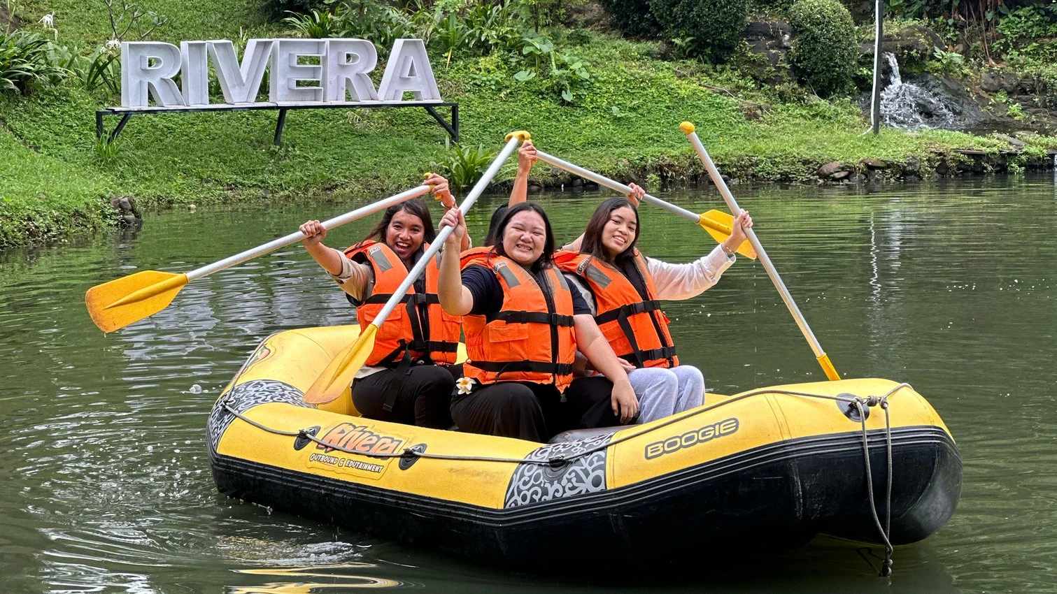 Pengunjung Dengan Nama Huruf Awalan Ini Bisa Masuk Rivera Bogor Gratis!