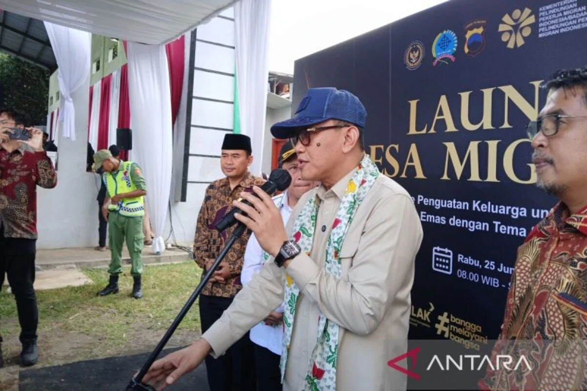 Menteri PPMI Pastikan Pekerja Migran di Qatar & Iran Akan Dilindungi