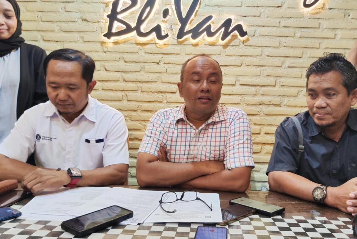 Mahasiswa UNS Solo Ini Menggugat Syarat Usia Calon Kepala Daerah ke MK
