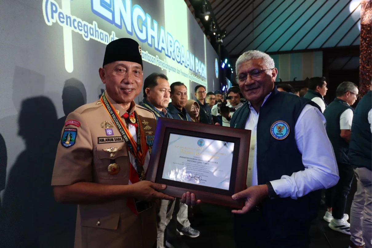 Komitmen Cegah Peredaran Narkoba, Pramuka Jatim Raih Penghargaan dari BNN