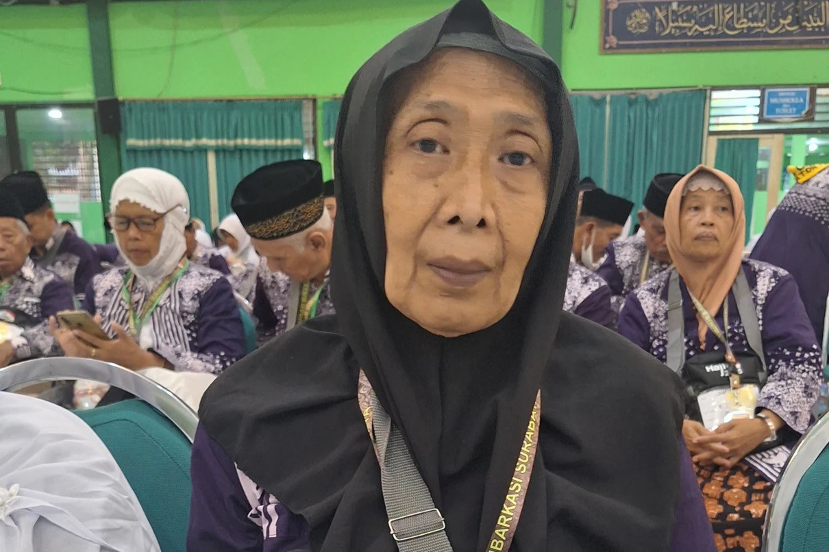Asa Pedagang Kelontong Asal Kediri Menabung Rp20 Ribu untuk Berangkat Haji