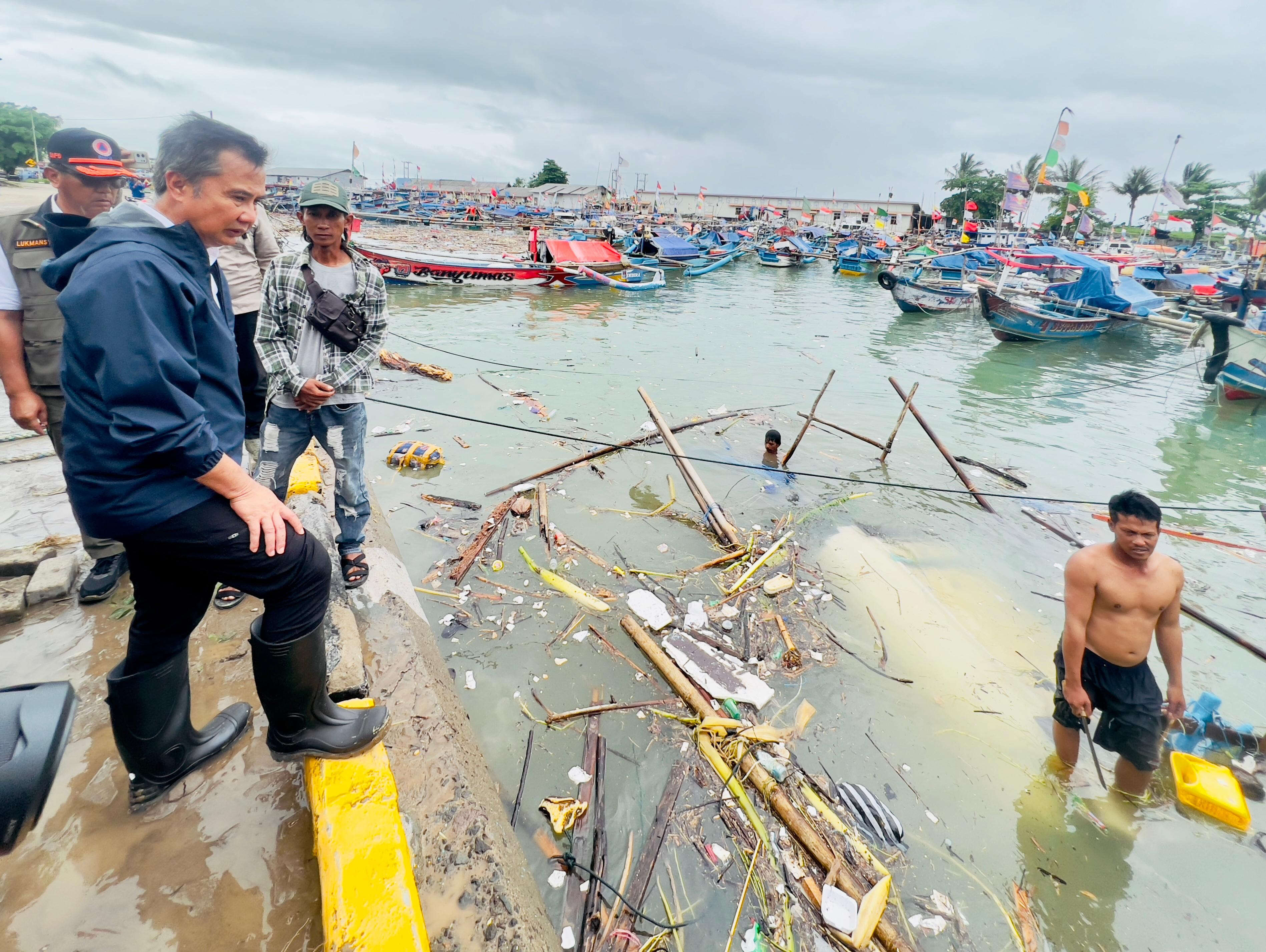 3 Pesan Penting Bey Machmudin Seusai Meninjau Bencana Sukabumi