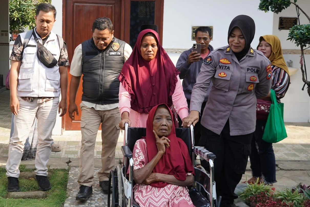Viral Ibu Diusir dari Rumah di Probolinggo, Anak-Anak Jemput Pulang, Tangis Haru Pecah