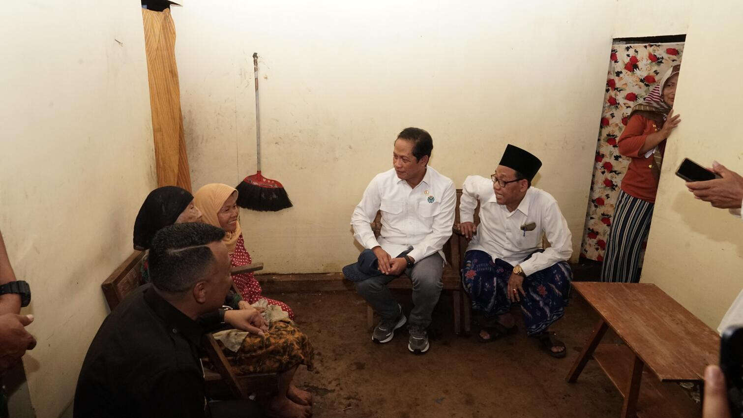 Bersama Kementerian Kehutanan, Hanif Faisol Nurofiq Bakal Telusuri Penyebab Banjir di Ponorogo