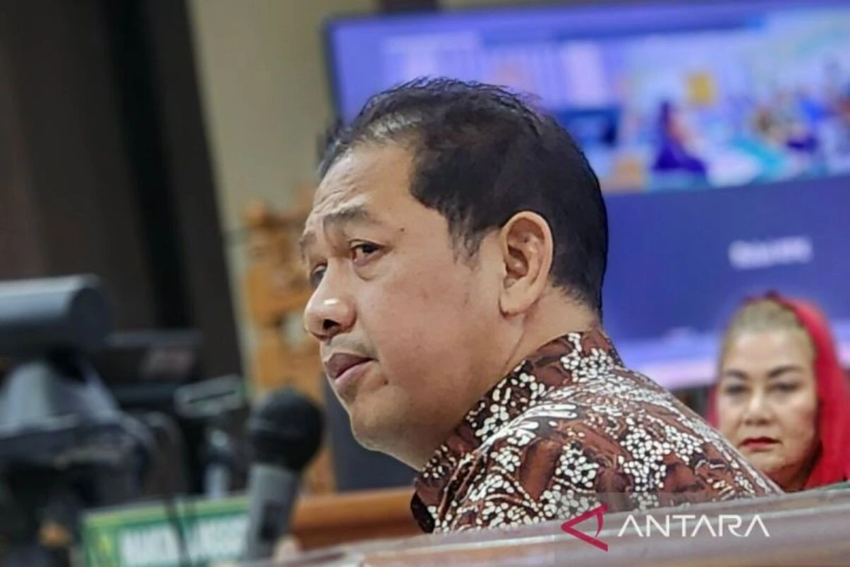 Suami Eks Wali Kota Semarang Minta Proyek Meja-Kursi Rp 20 Miliar