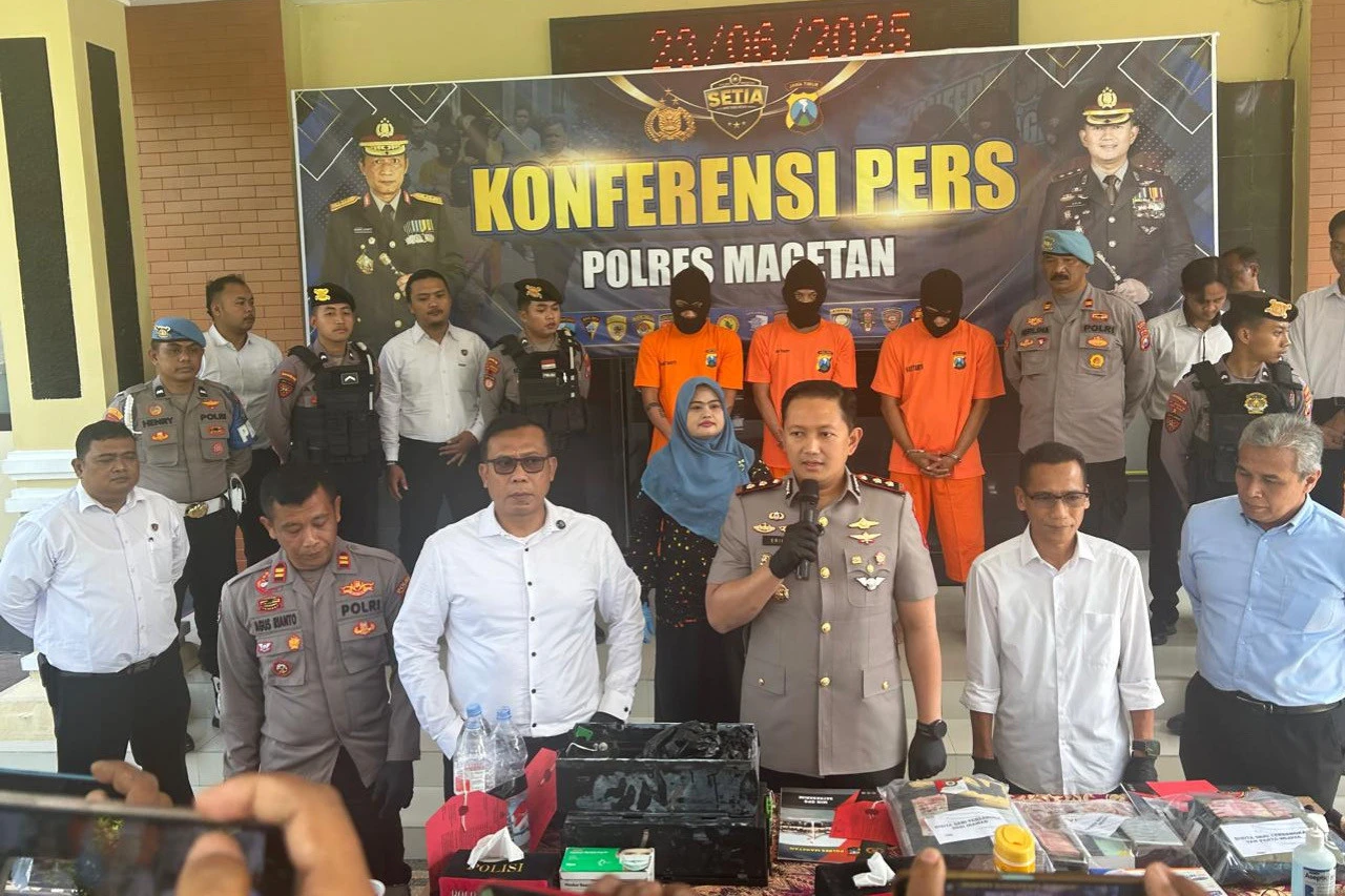 Jauh-Jauh dari Sumsel 3 Orang Ini Datang Kuras Isi ATM Minimarket di Magetan, Ternyata