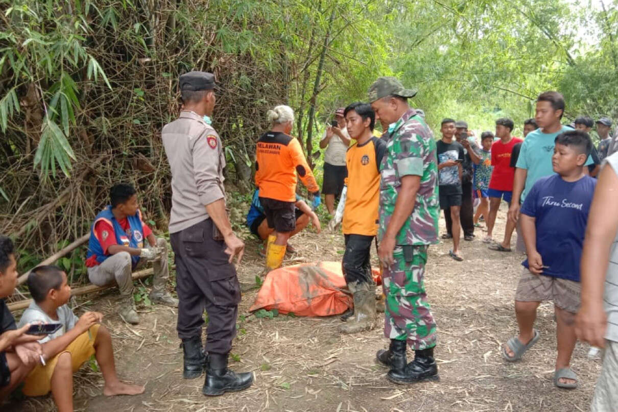 Hilang 4 Hari, Lansia Perempuan Ditemukan Tewas di Kali Lamong Gresik