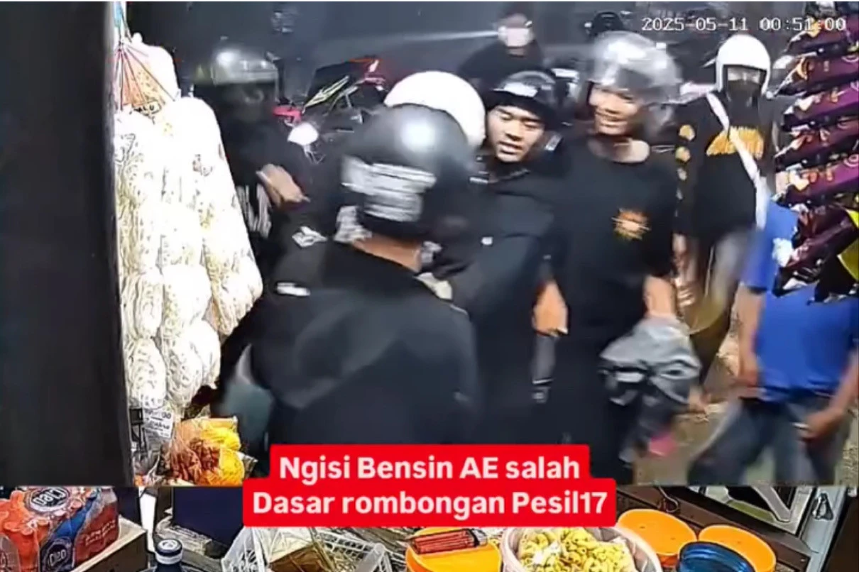 2 Pemuda di Madiun Dikeroyok Sekelompok OTK Saat Beli Bensin Eceran